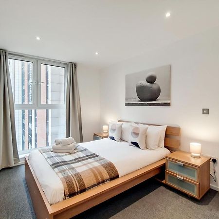 Fully Serviced Two Bed Apartment By Excel & O2 London Eksteriør billede